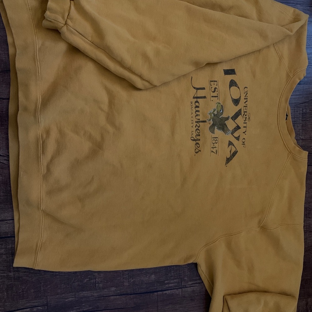 Extremely Oversized Vintage University of Iowa Sweater !!